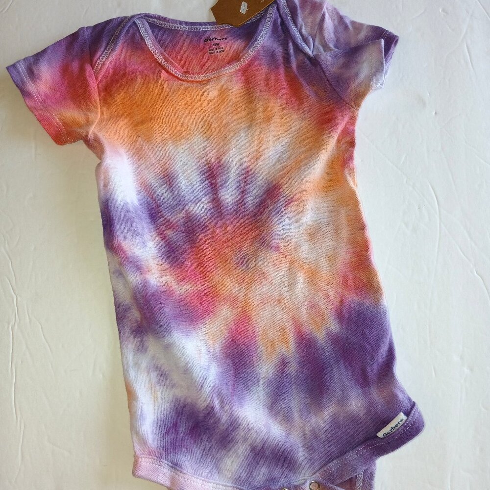 Tie Dye Snap Crotch Baby Bodysuit With Pink Orange Purple Swirls 18 Months NWT
